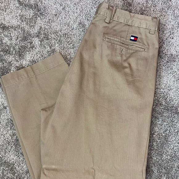Mens Tommy Hilfiger Khakis in EUC - Size 34/ 30 - Picture 7 of 12